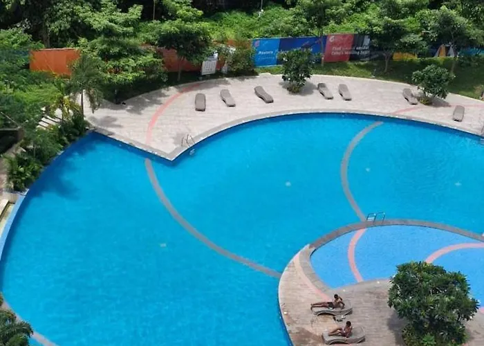 In Guest - Peaceful Retreat In - Guest With Balcony Cebu