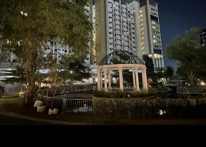 In Guest - Peaceful Retreat In - Guest With Balcony Cebu